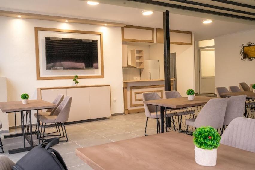 Fenix Gevgelija Bed & Breakfast Luaran gambar