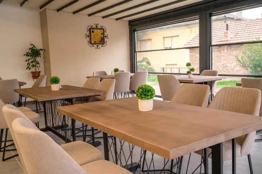 Fenix Gevgelija Bed & Breakfast Luaran gambar